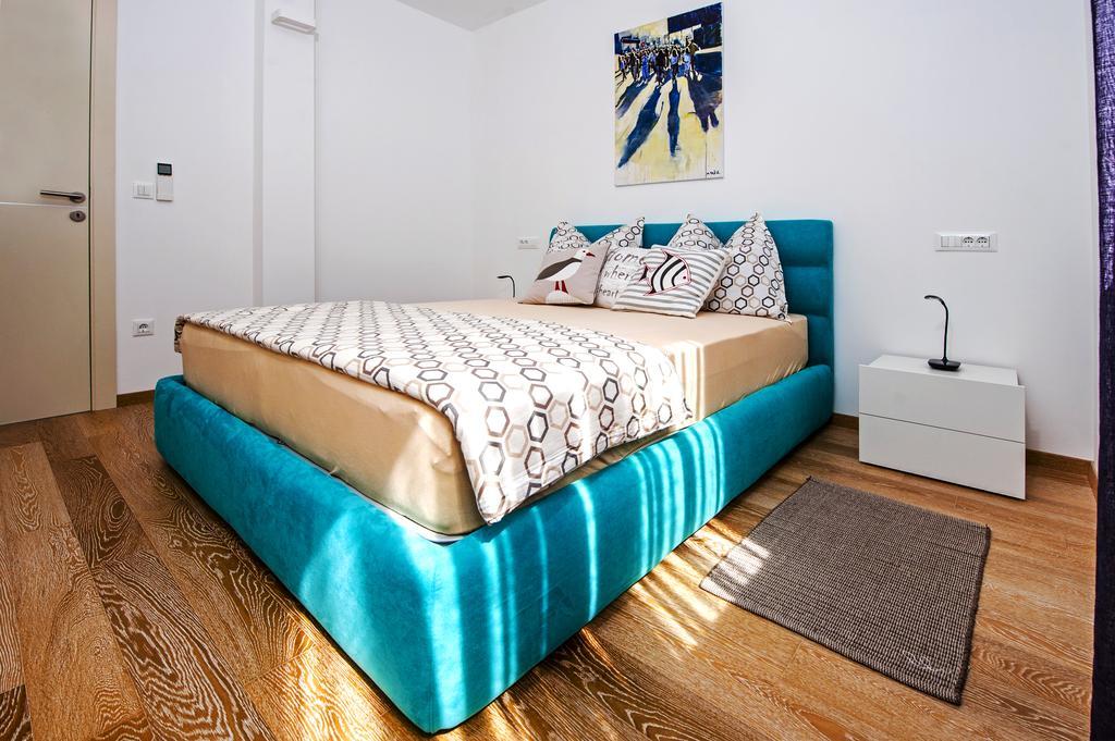 Sunset Luxury Apartment Ровинь Экстерьер фото