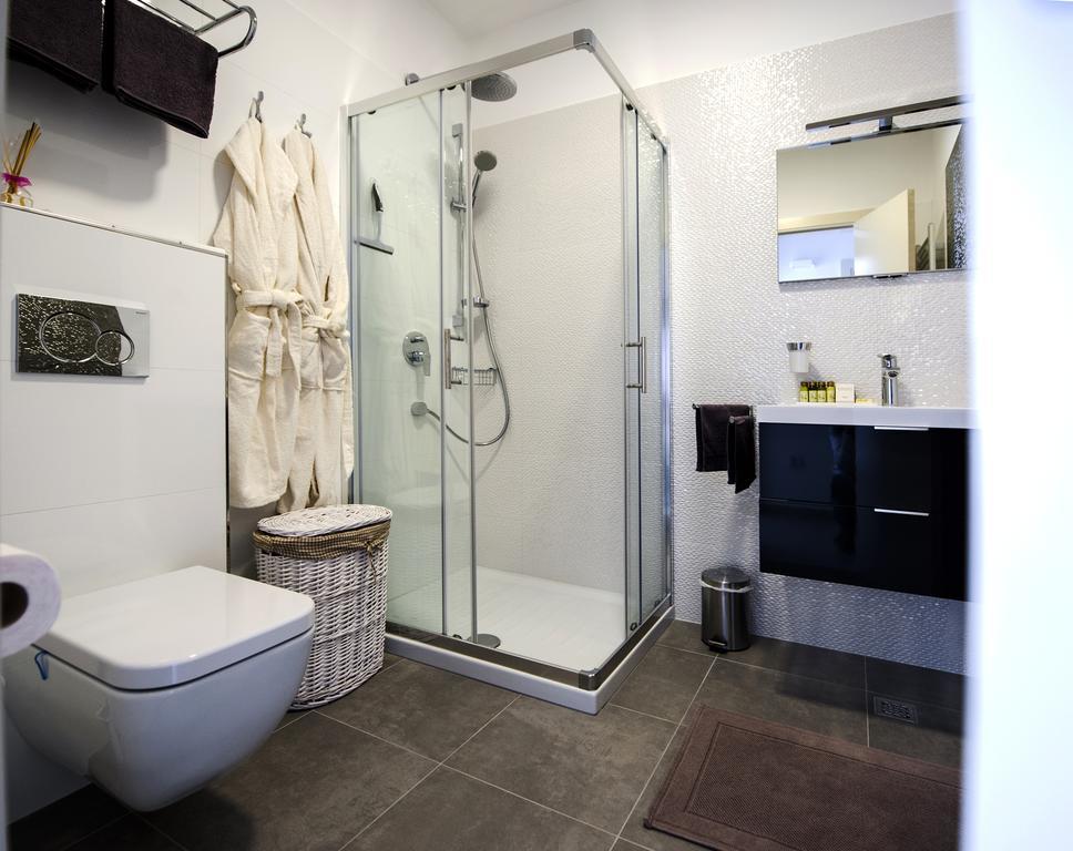 Sunset Luxury Apartment Ровинь Экстерьер фото