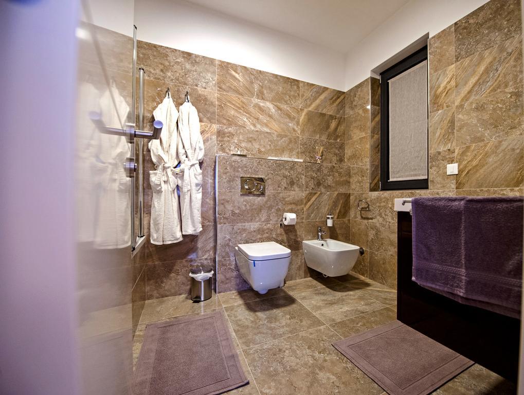 Sunset Luxury Apartment Ровинь Экстерьер фото
