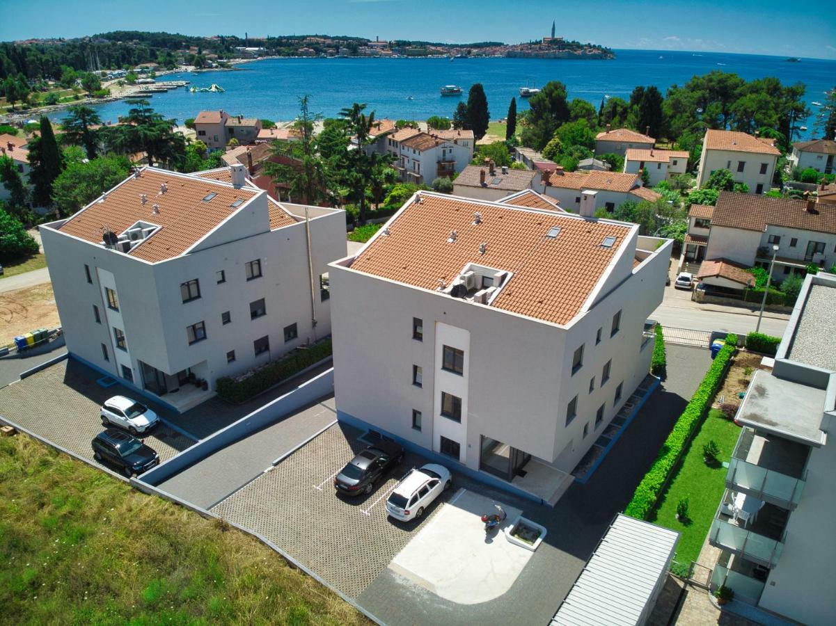 Sunset Luxury Apartment Ровинь Экстерьер фото